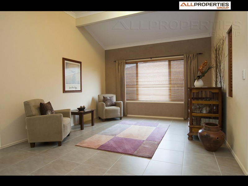 9 Blaxland Place, Drewvale QLD 4116