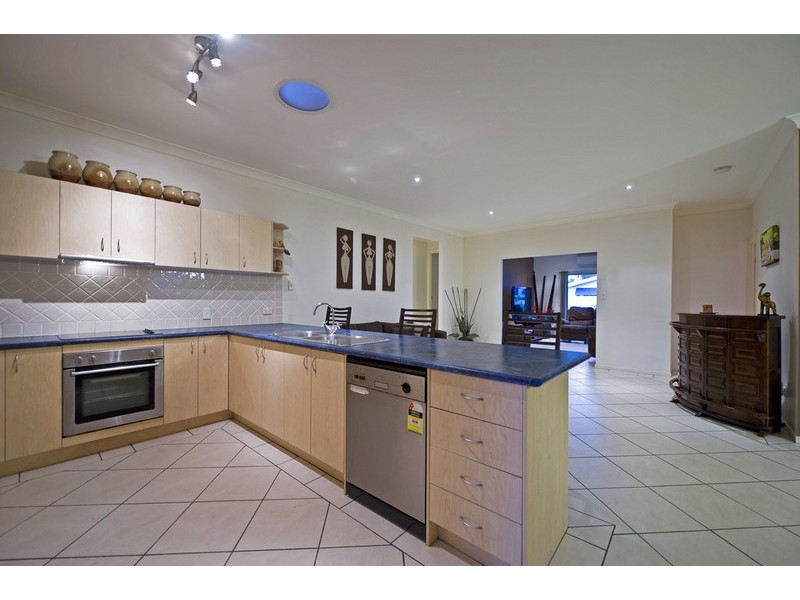 3 Burnside Place – Creekwood, Forest Lake QLD 4078