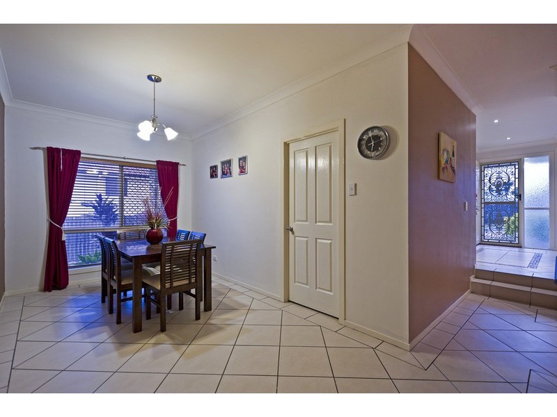 3 Burnside Place – Creekwood, Forest Lake QLD 4078