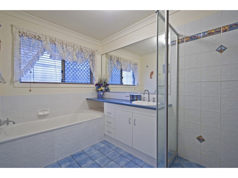 3 Burnside Place – Creekwood, Forest Lake QLD 4078