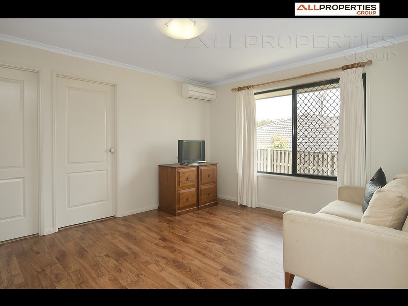 8 Lapford Crct, Drewvale QLD 4116