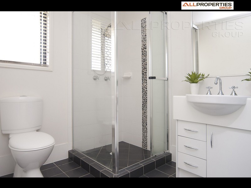8 Lapford Crct, Drewvale QLD 4116