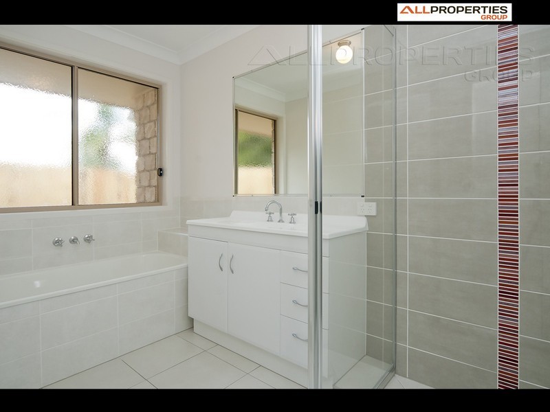 23 Begonia St, Browns Plains QLD 4118