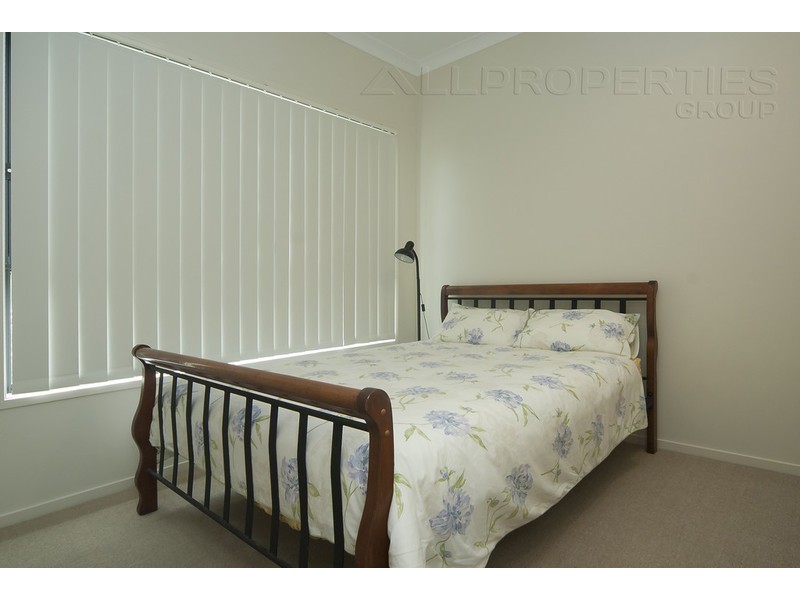 34 Emerald Crescent, Springfield Lakes QLD 4300