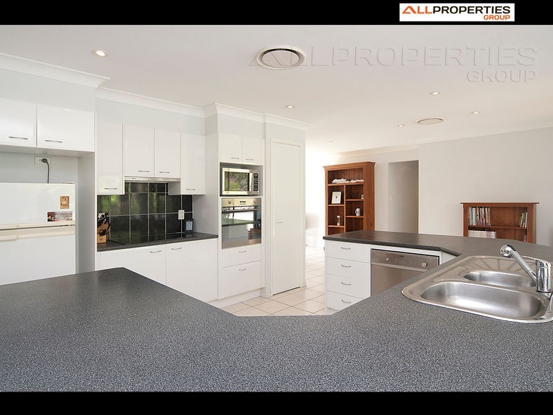 24 Coachwood Drive, Jimboomba QLD 4280