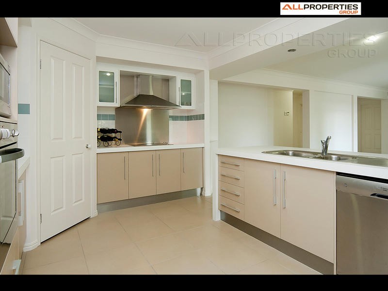 26 Cypress Street, Parkwood Estate, Heathwood QLD 4110