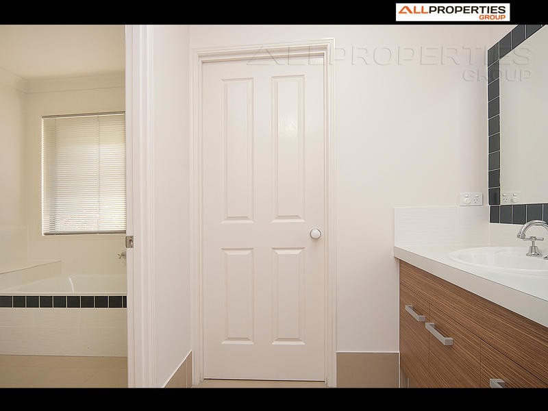 26 Cypress Street, Parkwood Estate, Heathwood QLD 4110