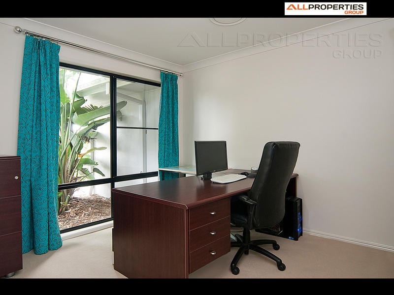 26 Cypress Street, Parkwood Estate, Heathwood QLD 4110