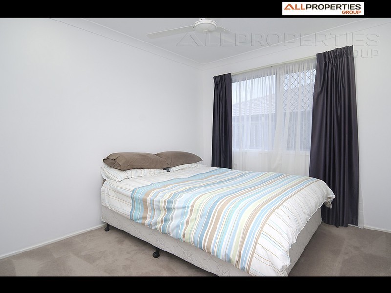 52 Kakadu St, Parkinson QLD 4115