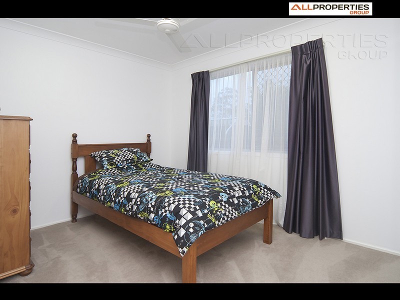 52 Kakadu St, Parkinson QLD 4115