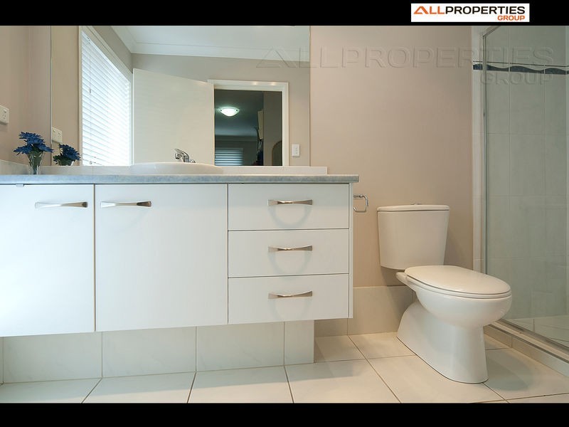 23 Macswiney Street, Collingwood Park QLD 4301