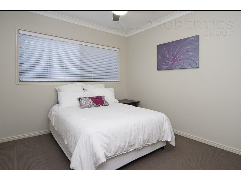 15 Injune Circuit, Calamvale QLD 4116