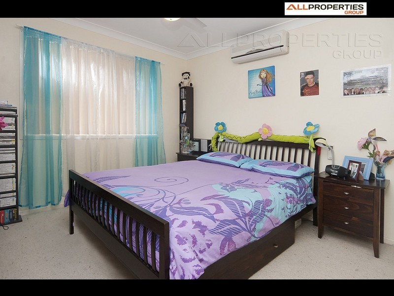 2 Ornata Place, Forest Lake QLD 4078