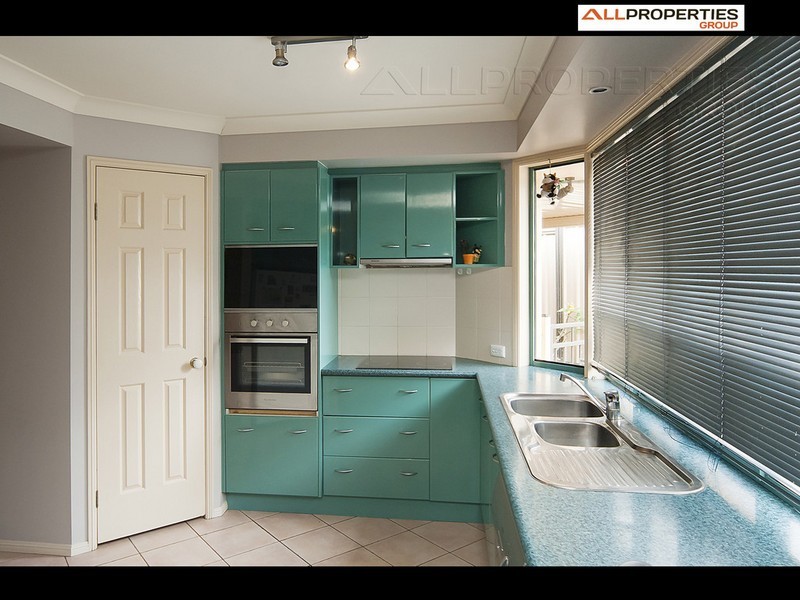 6 Eastwood Close, Sunnybank Hills QLD 4109