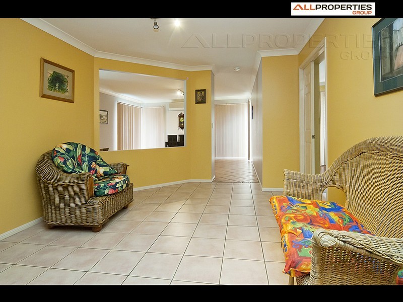 6 Eastwood Close, Sunnybank Hills QLD 4109