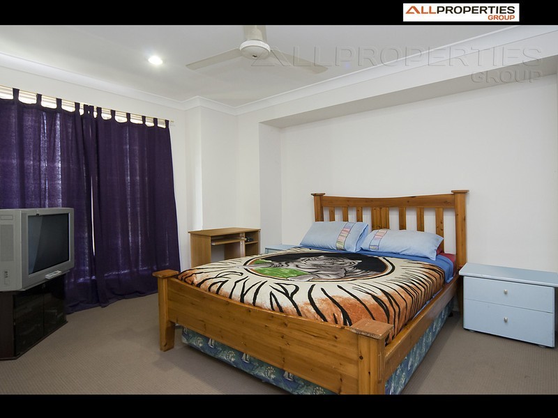 7 Rogers Way, Redbank Plains QLD 4301