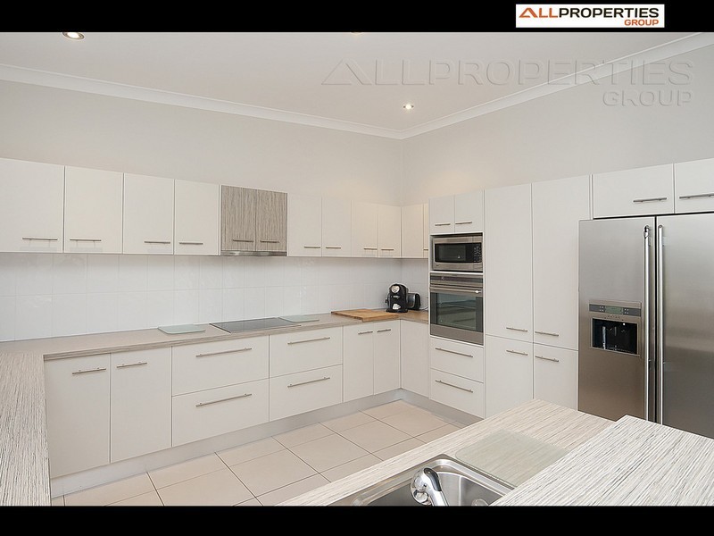 1 Wattle Street, Heathwood QLD 4110