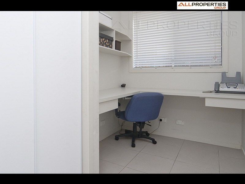 1 Wattle Street, Heathwood QLD 4110