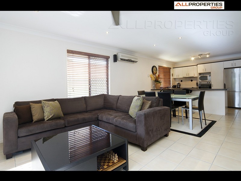 41 Kondalilla Parade, Forest Lake QLD 4078