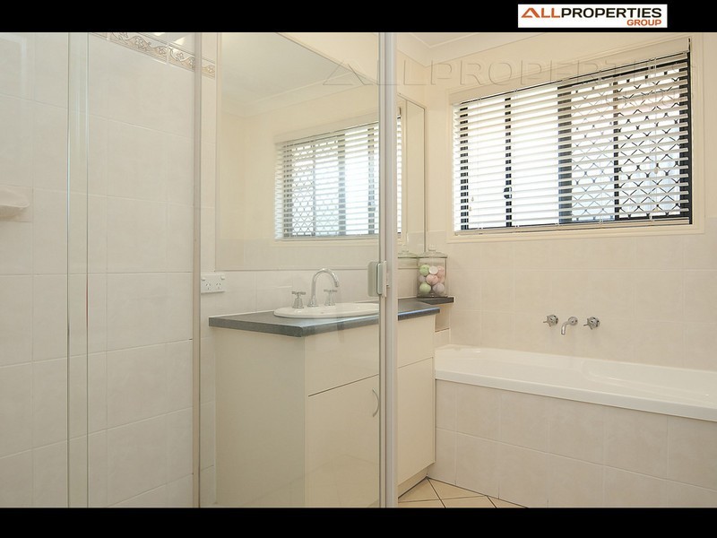 41 Kondalilla Parade, Forest Lake QLD 4078