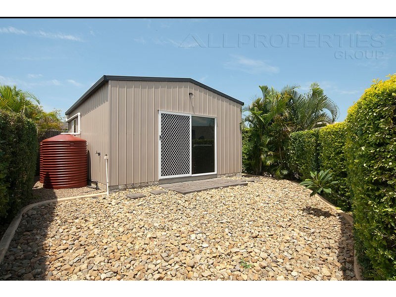 32 Glenelg Place, Parkinson QLD 4115