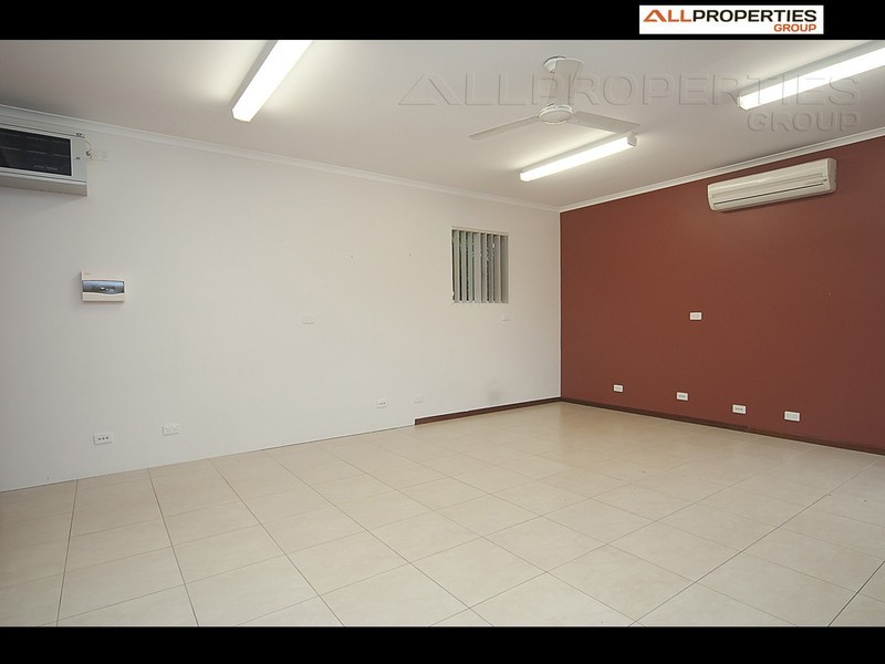32 Glenelg Place, Parkinson QLD 4115