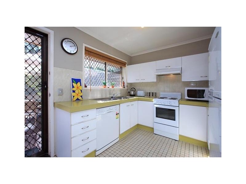 4/5 Woodford Street, Holland Park West QLD 4121