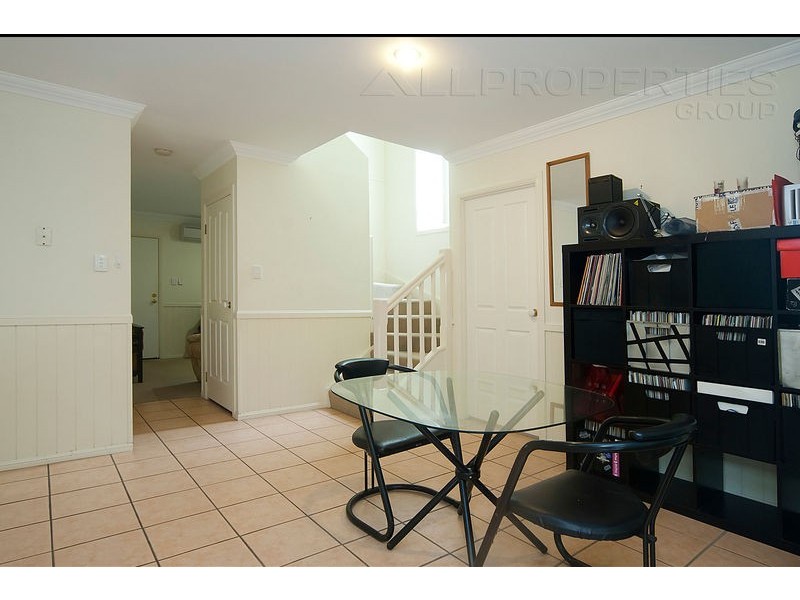 unit 1/91 Kingsbury Street, Norman Park QLD 4170