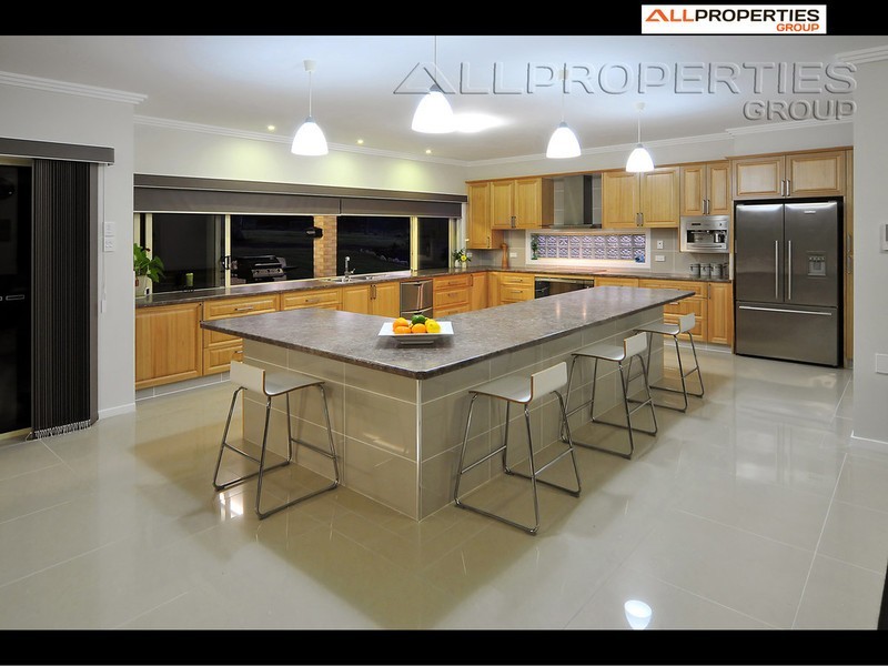 31 Border Cres, New Beith QLD 4124