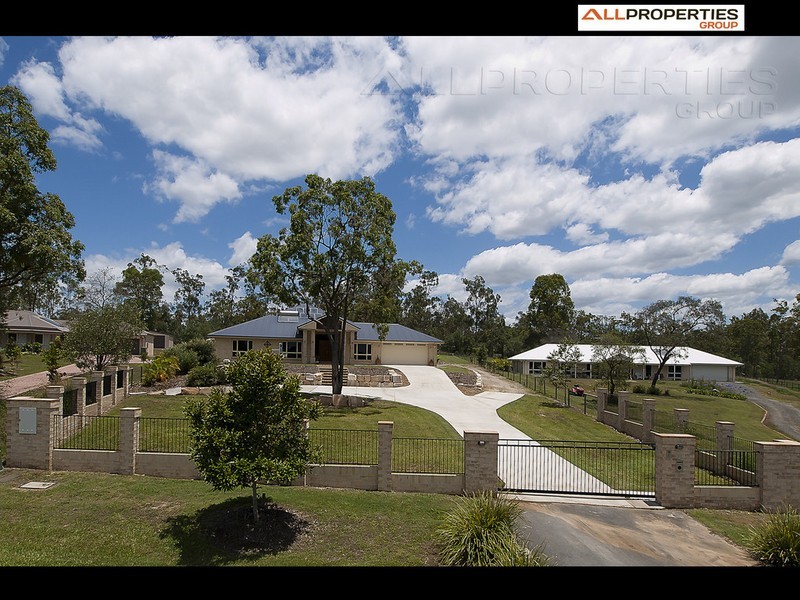 31 Border Cres, New Beith QLD 4124