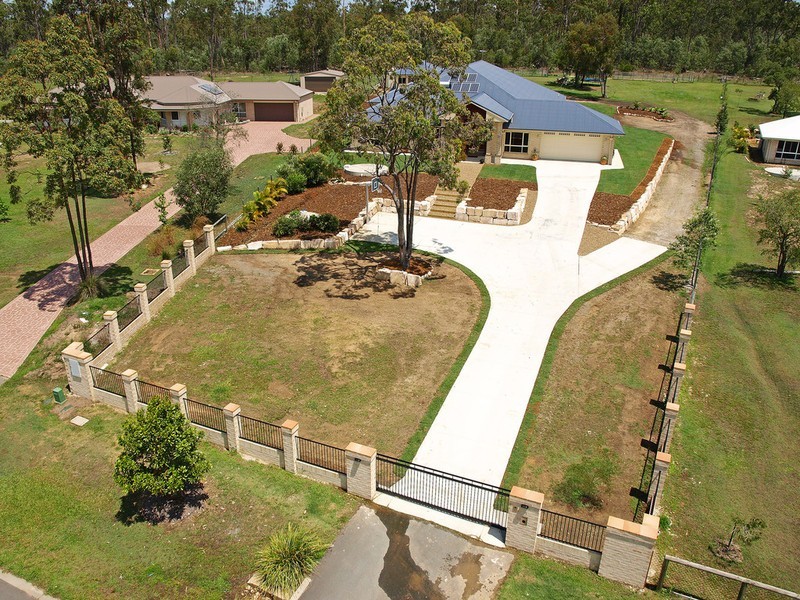31 Border Cres, New Beith QLD 4124