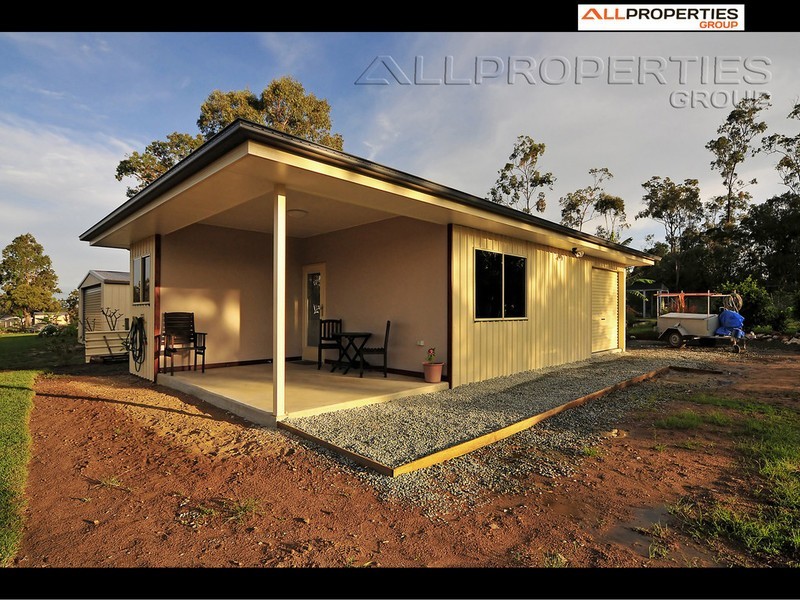 31 Border Cres, New Beith QLD 4124