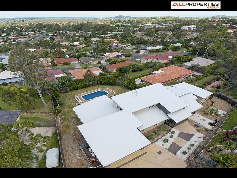7 Nexus Cl, Edens Landing QLD 4207