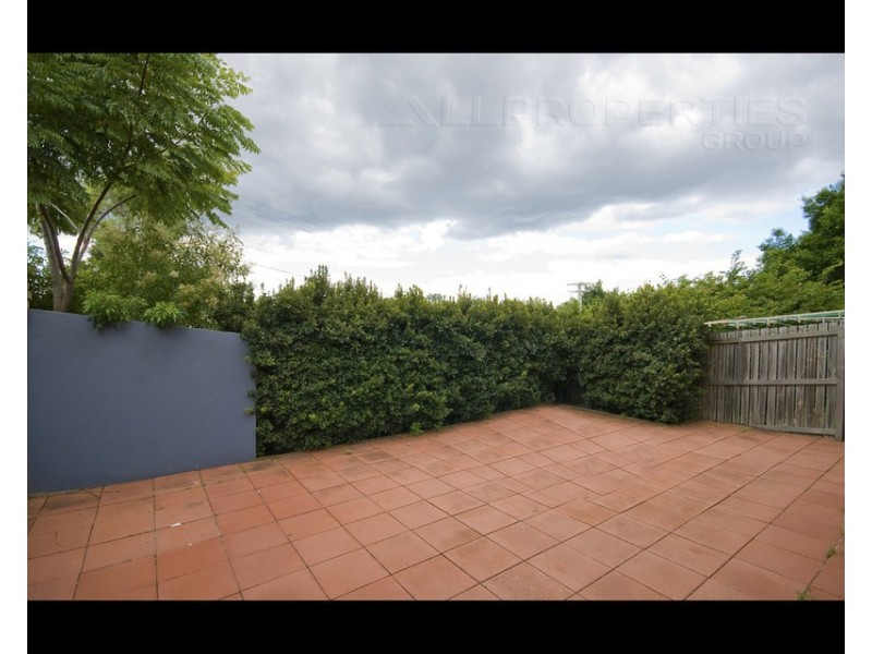 9 / 70  Allingham St, Kuraby QLD 4112