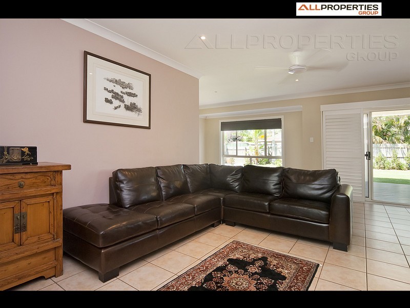 55 Lakeside Crescent, Forest Lake QLD 4078