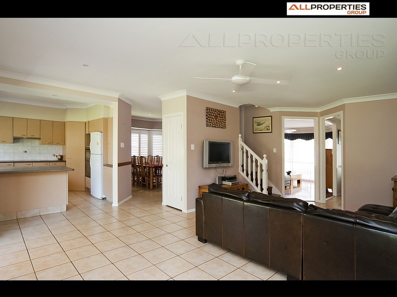 55 Lakeside Crescent, Forest Lake QLD 4078