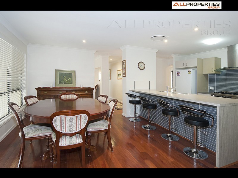 18 Cypress Street, Heathwood QLD 4110