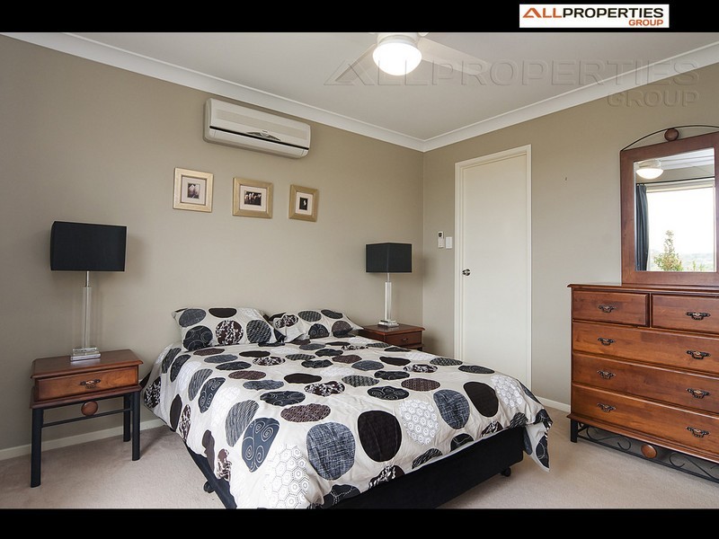 9 SAMIA COURT, Regents Park QLD 4118