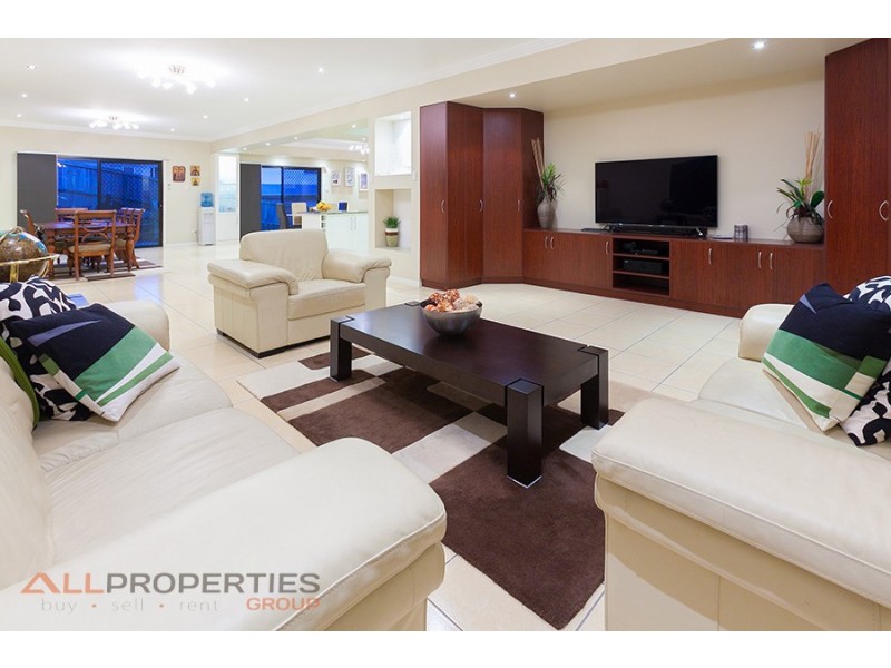 8 Wilkins Place, Drewvale QLD 4116