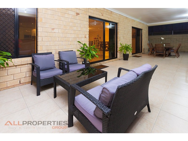 8 Wilkins Place, Drewvale QLD 4116