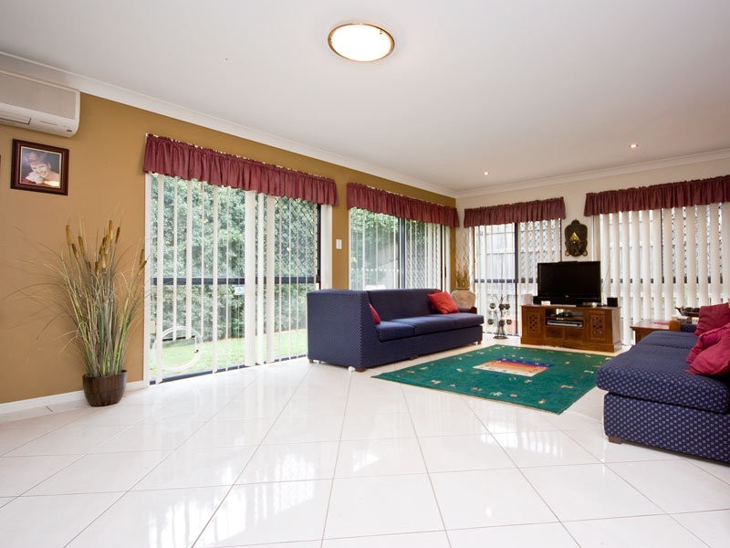 60 Cascade Drive, Forest Lake QLD 4078