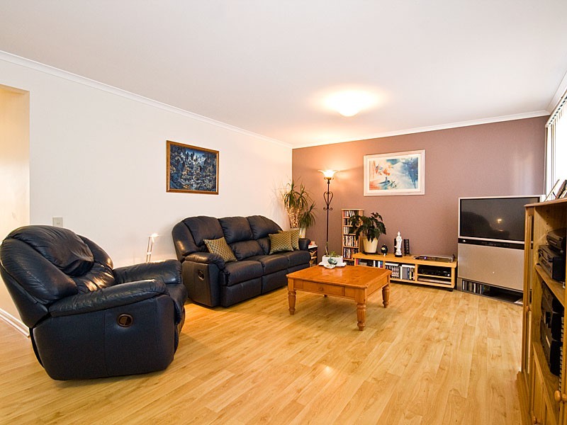 6 Jetty Walk, Forest Lake QLD 4078