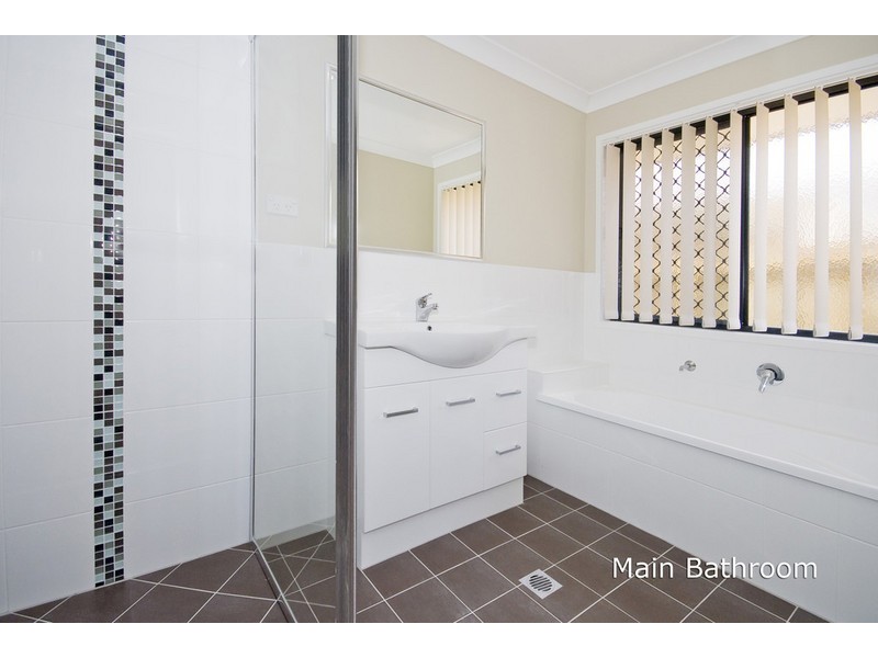 30 Juniper Street, Heathwood QLD 4110