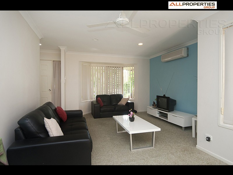 12 Macquarie Circuit, Forest Lake QLD 4078