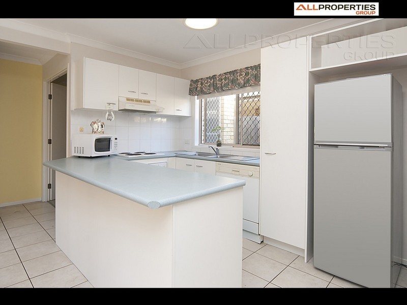 12 Macquarie Circuit, Forest Lake QLD 4078