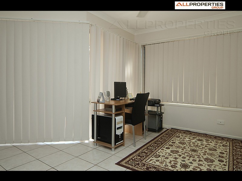 12 Macquarie Circuit, Forest Lake QLD 4078