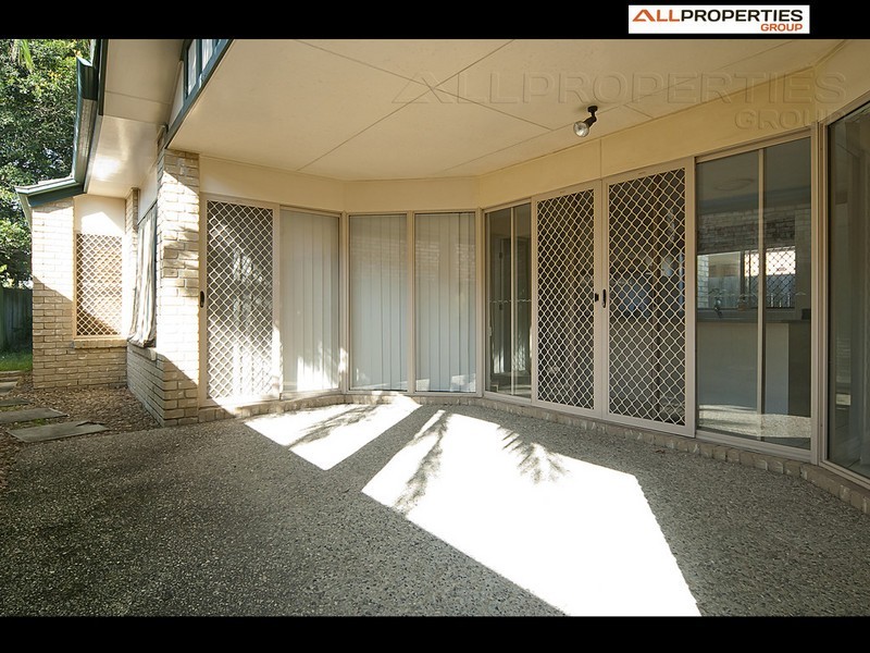 12 Macquarie Circuit, Forest Lake QLD 4078