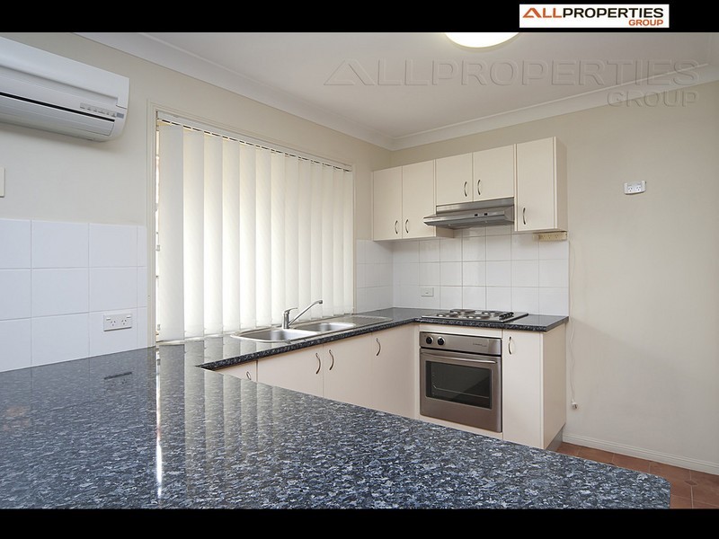 14 Venture St, Crestmead QLD 4132