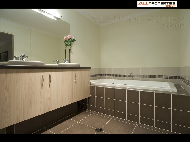 152 Waterbrooke Crct, Drewvale QLD 4116