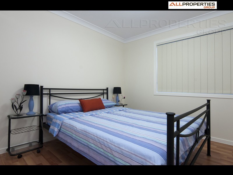 16 Crawford Pl, Calamvale QLD 4116